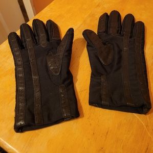 Women's black leather driving gloves